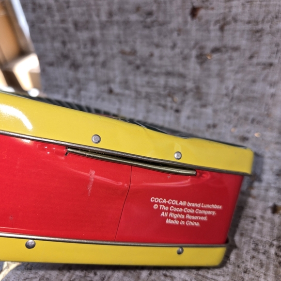 Coca-Cola LOT Collectors Alarm Clock And A Damaged Mini Lunchbox - Picture 8 of 12